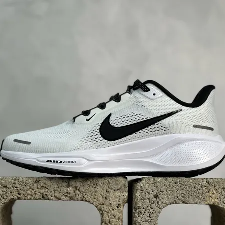 ナイキ スニーカー