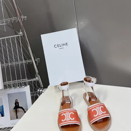 セリーヌ スリッパ