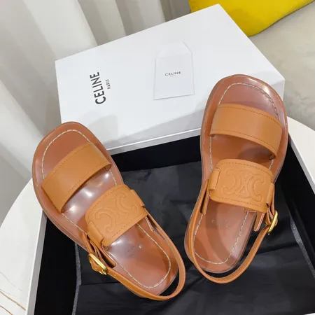 セリーヌ サンダル