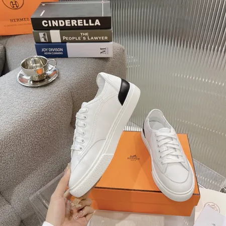 エルメス カジュアルシューズ