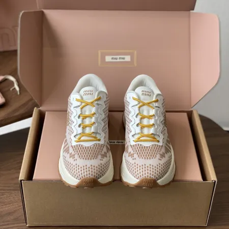 ミュウミュウ スニーカー