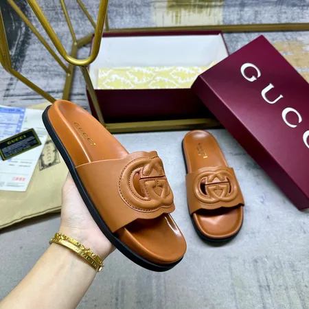 グッチ スリッパ