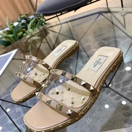 ヴァレンティノ スリッパ