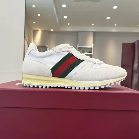 グッチ スニーカー