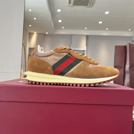 グッチ スニーカー