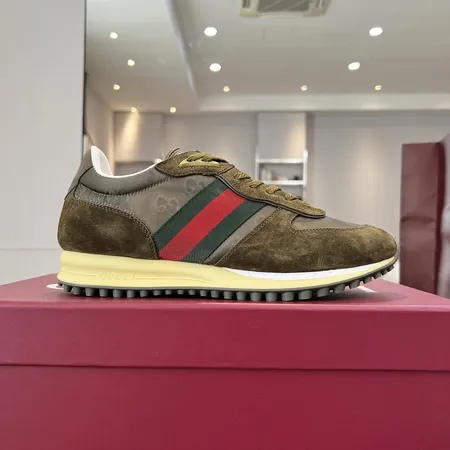 グッチ スニーカー