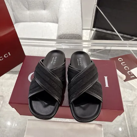 グッチ スリッパ