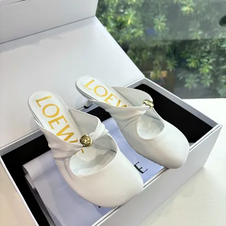 ロエベ サンダル