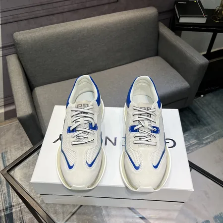 ジバンシィ スニーカー