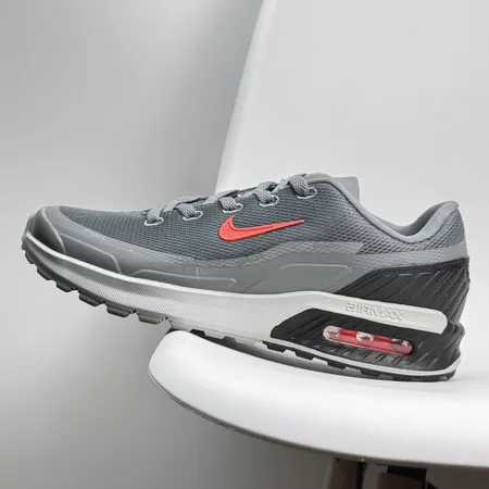 ナイキ スニーカー