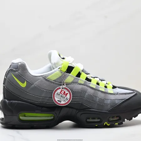 ナイキ スニーカー