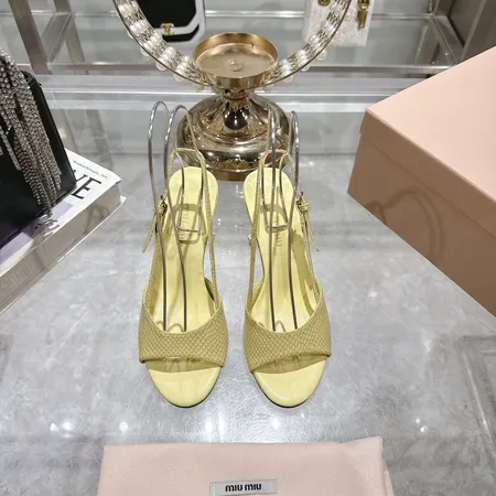 ミュウミュウ サンダル