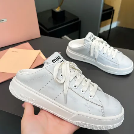 ミュウミュウ スリッパ