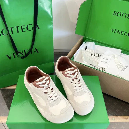 ボッテガ ヴェネタ スニーカー
