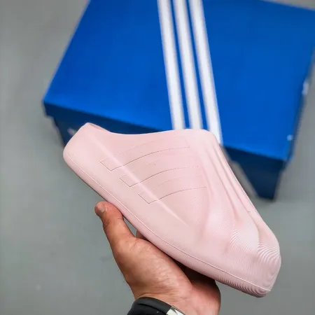 アディダス スリッパ