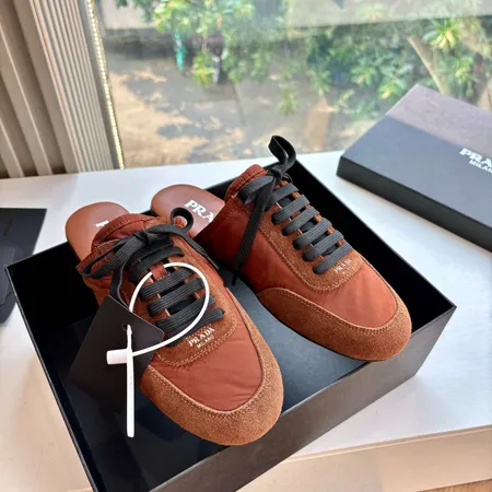 プラダ スリッパ