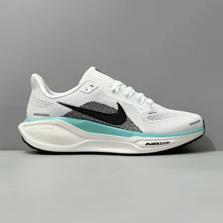 ナイキ スニーカー