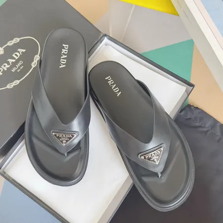 プラダ スリッパ