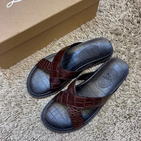 クリスチャン・ルブタン スリッパ