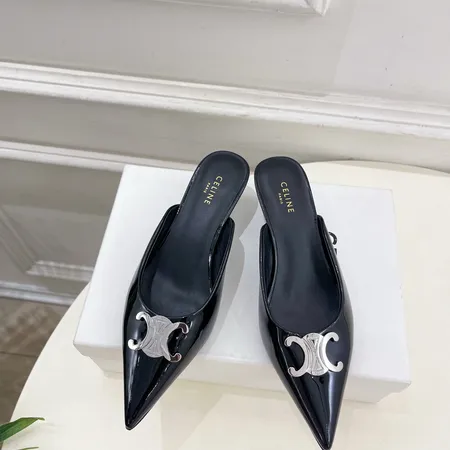 セリーヌ サンダル