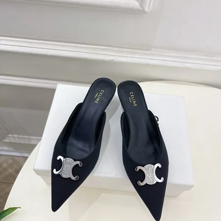 セリーヌ サンダル