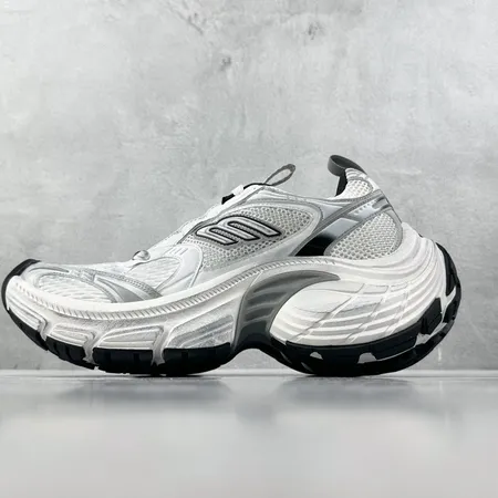 バレンシアガ スニーカー