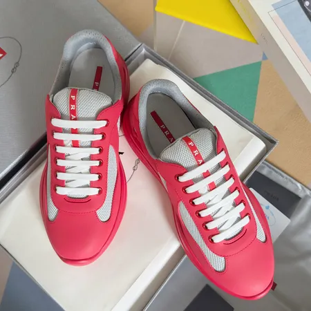 プラダ カジュアルシューズ