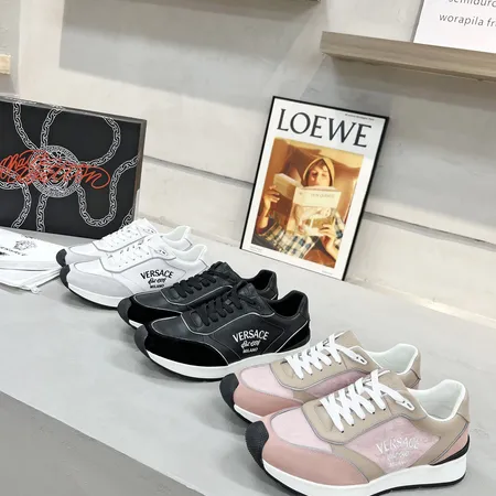 ヴェルサーチ スニーカー