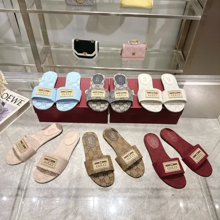 グッチ スリッパ