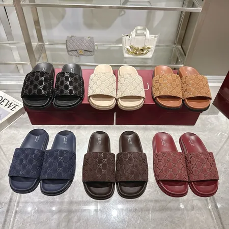 グッチ スリッパ