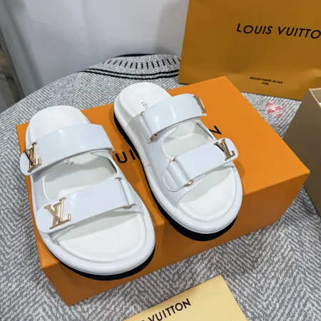 ルイヴィトン スリッパ