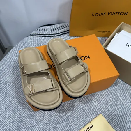 ルイヴィトン スリッパ