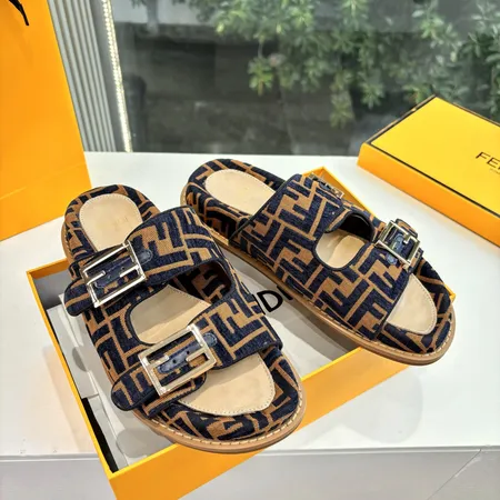 フェンディ スリッパ