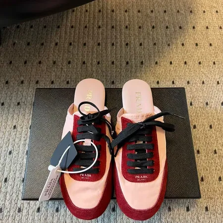 プラダ スリッパ