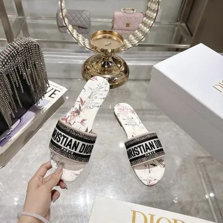 ディオール スリッパ