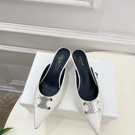 セリーヌ サンダル