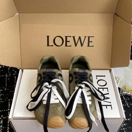 ロエベ スニーカー