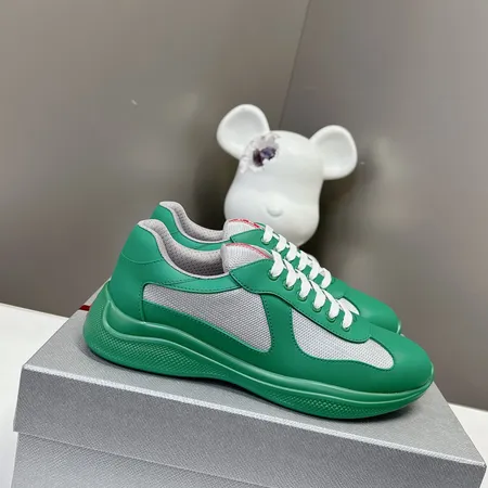 プラダ カジュアルシューズ