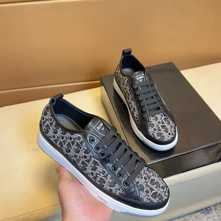 ディオール カジュアルシューズ