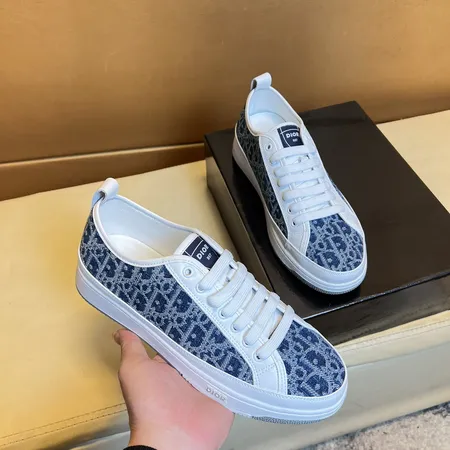 ディオール カジュアルシューズ