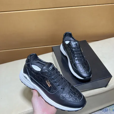 ディオール カジュアルシューズ