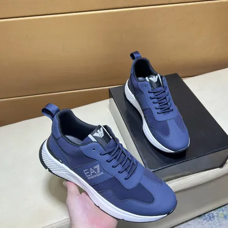 アルマーニ カジュアルシューズ