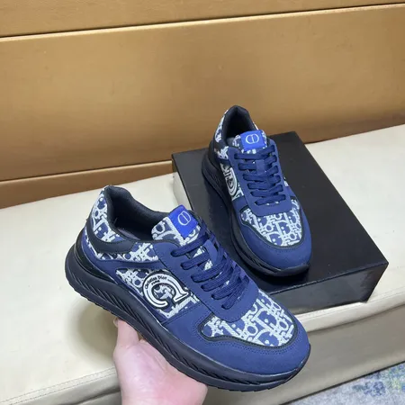 ディオール カジュアルシューズ