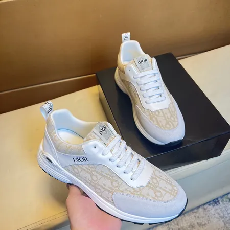 ディオール カジュアルシューズ