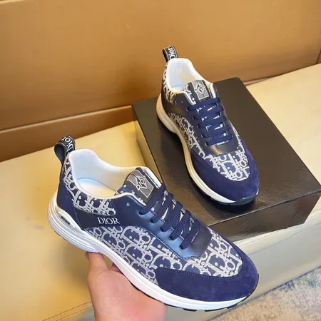 ディオール カジュアルシューズ