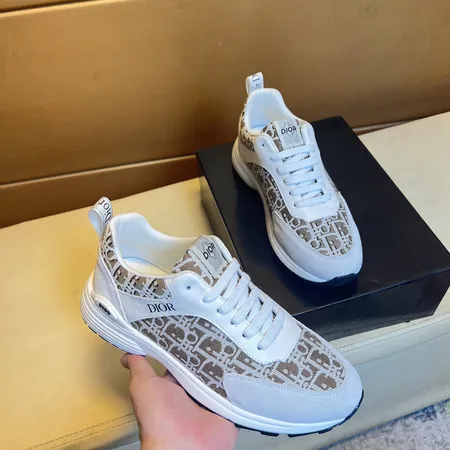 ディオール カジュアルシューズ