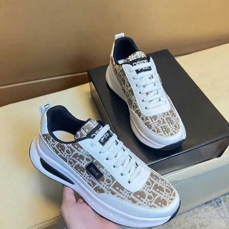 ディオール カジュアルシューズ