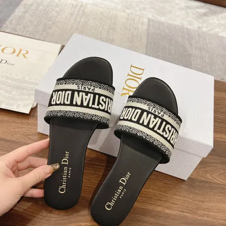 ディオール スリッパ
