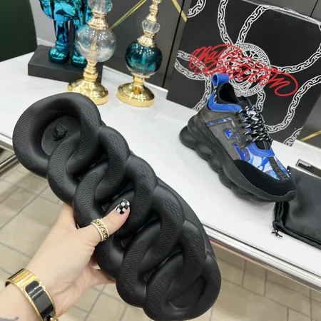 ヴェルサーチ スニーカー