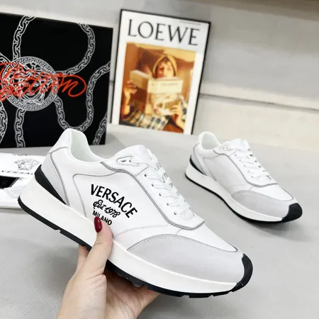 ヴェルサーチ スニーカー